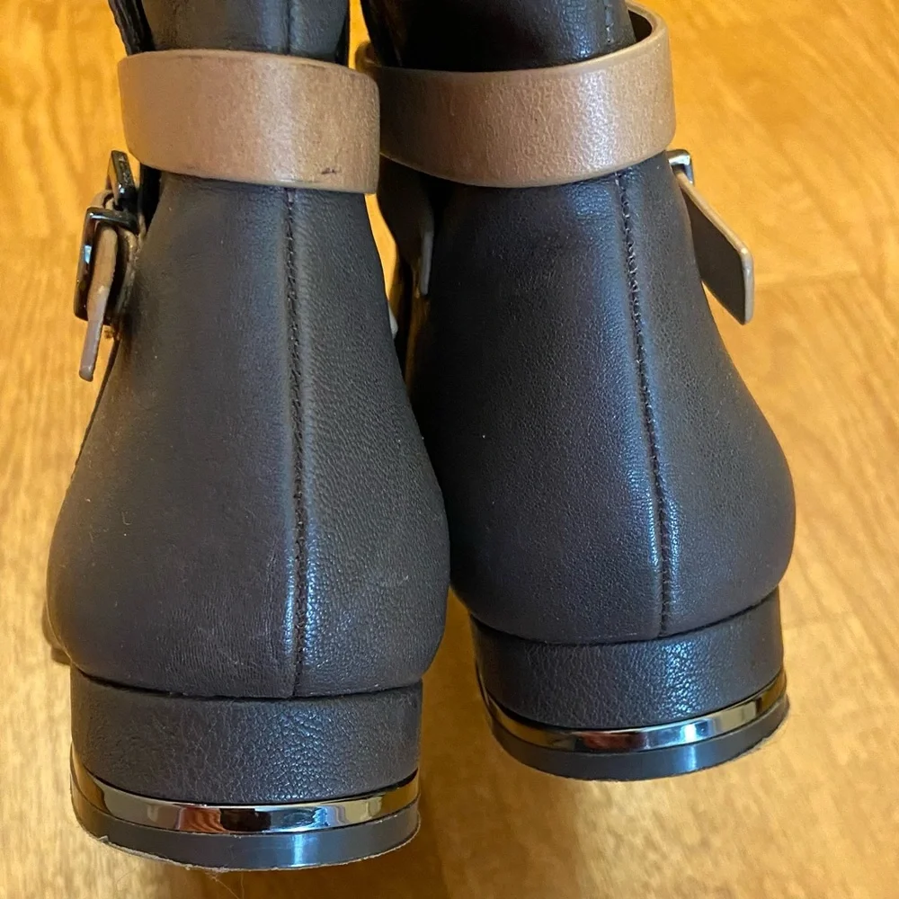 BCBGMaxAzria sleek black
